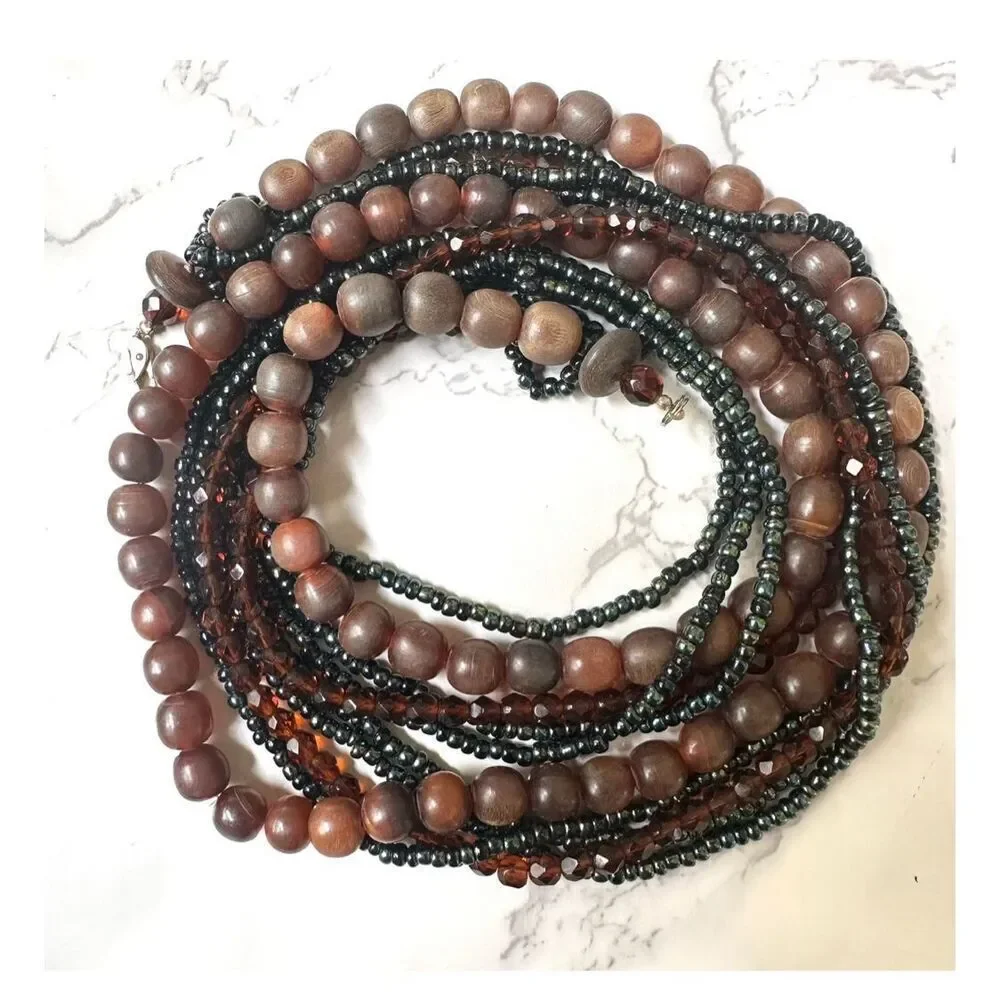 Long wooden elephant pendant necklace long beaded